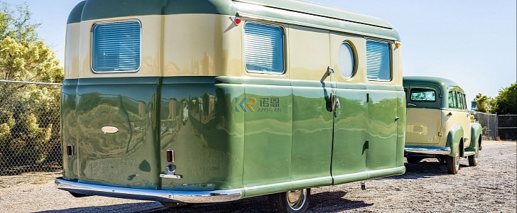 Ce Mobile Restaurant Food Cate - огляд і ціна Food Snacks Catering